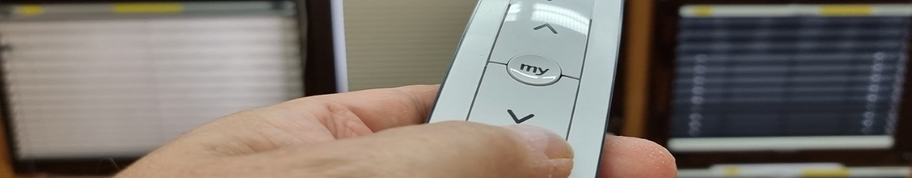 Mootoriga plisseekardinad