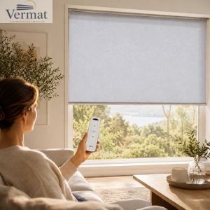 Somfy akuruloo valgust läbilaskva 250 cm laiuse BER/N-kangaga